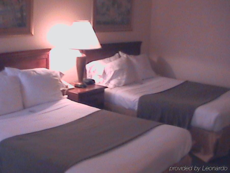 Holiday Inn Express - Plymouth By Ihg Room photo