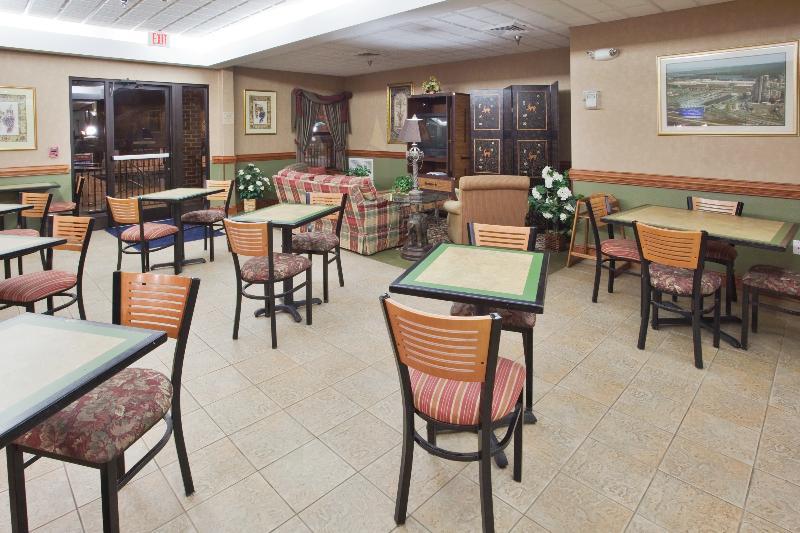Holiday Inn Express - Plymouth By Ihg Exterior photo
